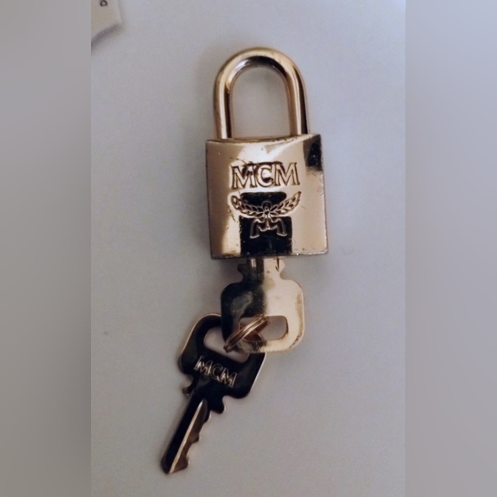 MCM Lock And Keys - Picture 3 of 3